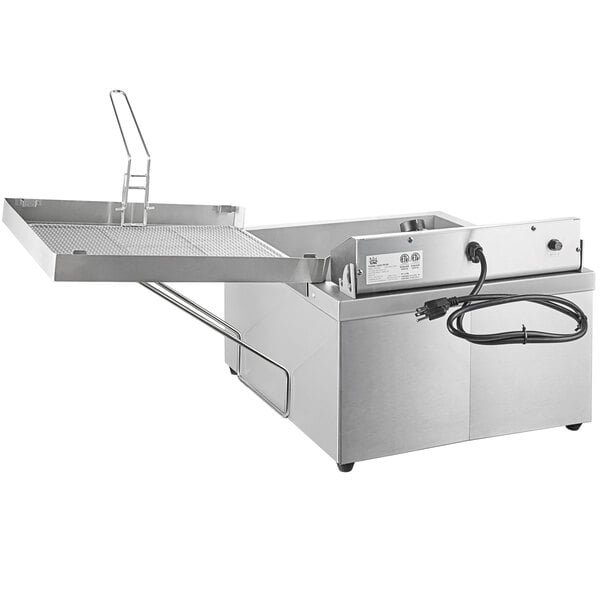 Carnival King DFC44001 25 lb. Funnel Cake / Donut Fryer - 240V, 4400W 3 Carnival King DFC44001 25 lb. Funnel Cake / Donut Fryer - 240V, 4400W - Image 3