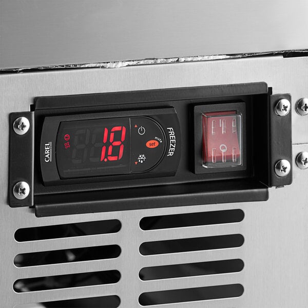 Avantco GF25-HC-S 26" Stainless Steel Glass Froster / Plate Chiller - 115V 4 Avantco GF25-HC-S 26" Stainless Steel Glass Froster / Plate Chiller - 115V