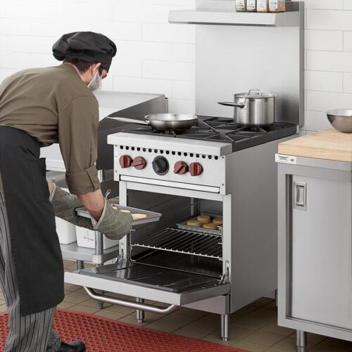 Vulcan SX24-4BN SX Series Natural Gas 4 Burner 24" Range with Space Saver Oven - 142,000 BTU